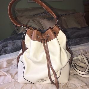 Coach Bucket Bag *Like New*